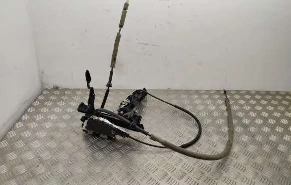 Chrysler Pacifica Front door lock P68211097AD