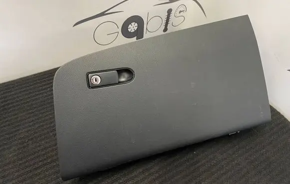 Mercedes-Benz Vito Viano W447 Glove box A4476800391 T0514301 1303814X