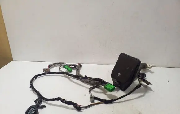 Volvo S60 Front door wiring loom 8690290