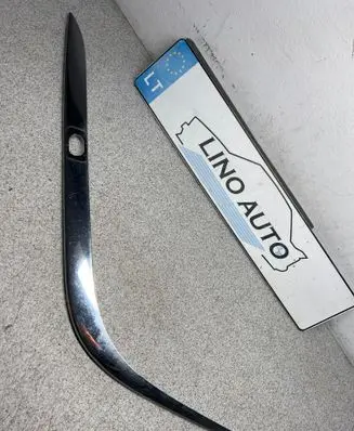 BMW 7 E38 Front bumper splitter molding 8125437 8168105