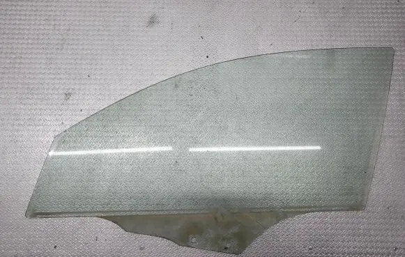 Mazda 3 I Front door window glass four-door