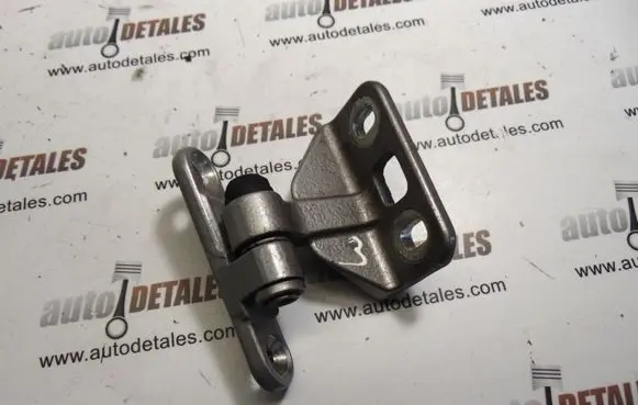 Mercedes-Benz E W211 Rear door upper hinge