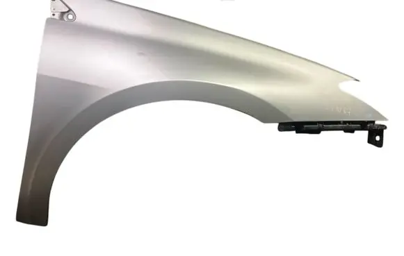 Renault Laguna III Fender 622200006R