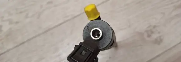 Fuel injector