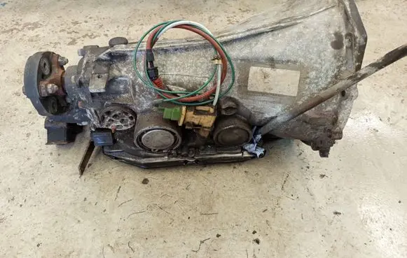Mercedes-Benz E W124 Automatic gearbox 1242712401 1402700683 1262770903