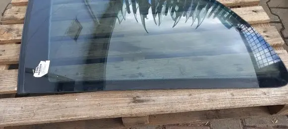 Ford Galaxy Rear side window