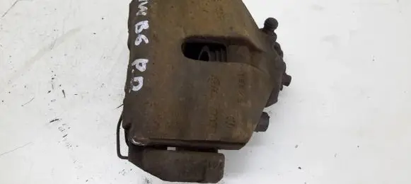 Volkswagen PASSAT B6 Front brake caliper