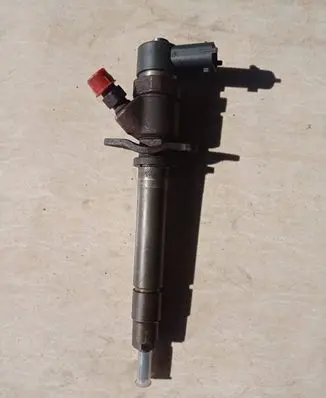 Volvo XC90 Fuel injector 0445110078