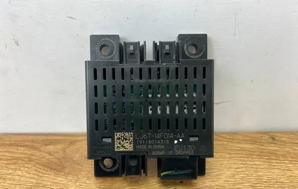 Ford Escape IV USB control unit LJ6T14F014AAP LJ6T14F014AA