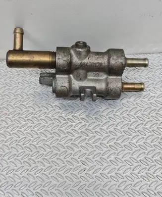 Alfa Romeo 156 Fuel distributor 46480170