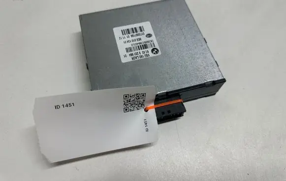 BMW 5 GT F07 Voltage converter inverter 8ES01013401 9251984