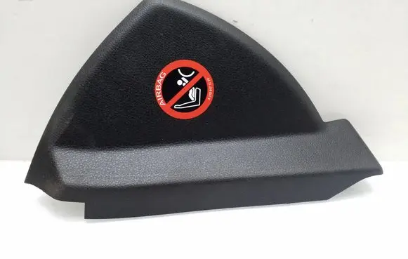 Mercedes-Benz C W204 Dashboard side end trim A2046800378