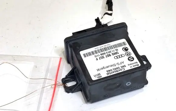 Volkswagen PASSAT CC Xenon control unit/module 5M0907357F