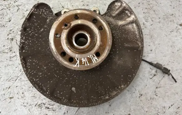 Mercedes-Benz ML W166 Rear wheel hub
