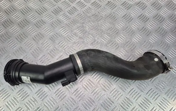 BMW 1 F20 F21 Intercooler hose/pipe 7597588 0261230252