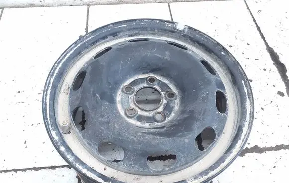 Volkswagen Golf IV R15 steel rim 1J0601027H