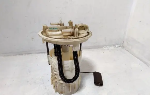 Opel Vivaro In-tank fuel pump 8200009645B