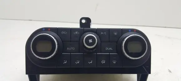Nissan Qashqai Climate control unit 27500JD45D