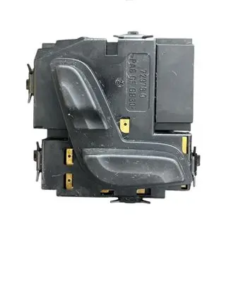 Mercedes-Benz C W204 Seat control switch A2048701958 03467816