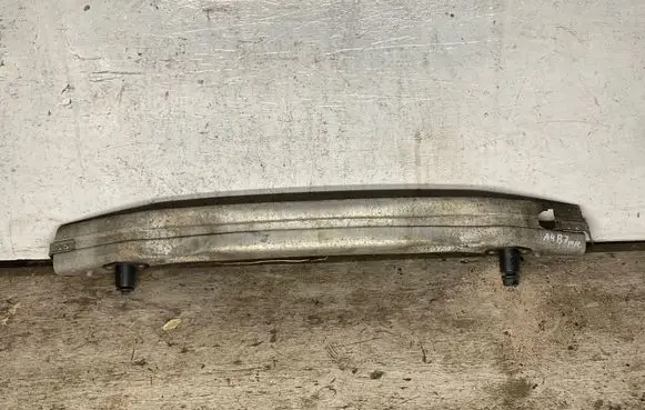 Audi A4 S4 B7 8E 8H Front bumper cross member