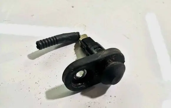Toyota Corolla Verso AR10 Front door sensor 