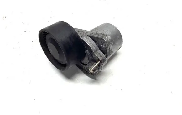Nissan Qashqai+2 Alternator belt tensioner 