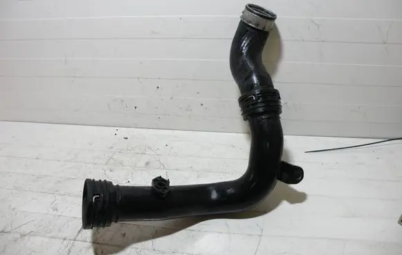 Volkswagen PASSAT B5 Intercooler hose/pipe 1K0145762 1K0145770D