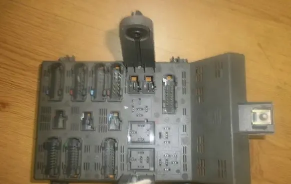 Renault Laguna I Fuse box set