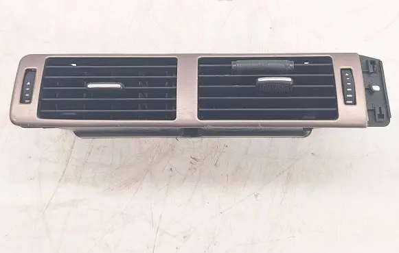 Audi A6 S6 C5 4B Dash center air vent grill 4B1820951