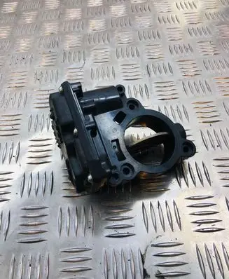 BMW 7 G11 G12 Throttle valve 8512452 A2C80221200