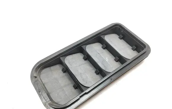 Volkswagen Tiguan Allspace Quarter panel pressure vent 7N0819465E