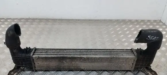 Seat Alhambra (Mk1) Intercooler radiator 0823856 132002748A