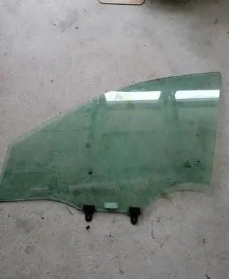 Hyundai Tucson IV NX4 Front door window glass four-door 43R010185