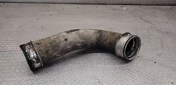 Volkswagen Touran I Intercooler hose/pipe 1K0145834B