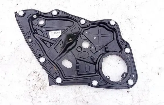 Volkswagen PASSAT CC Front door electric window regulator 3c8839755