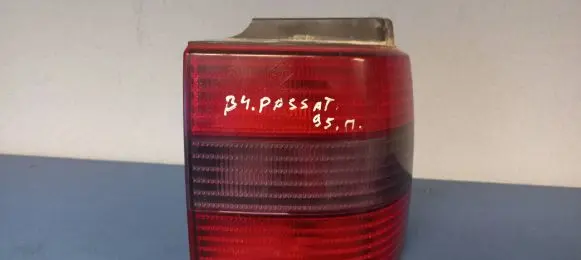 Volkswagen PASSAT B4 Rear/tail lights 394125