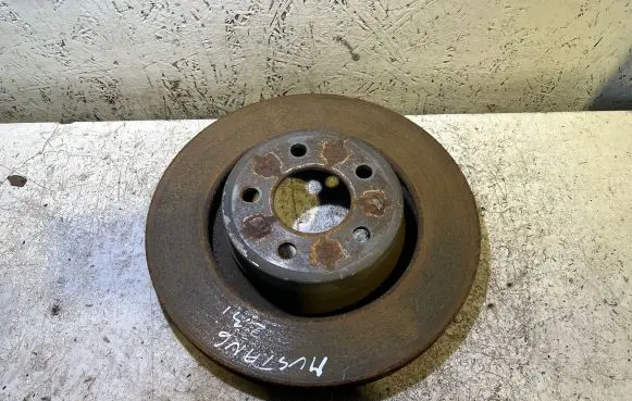 Ford Mustang VI Front brake disc