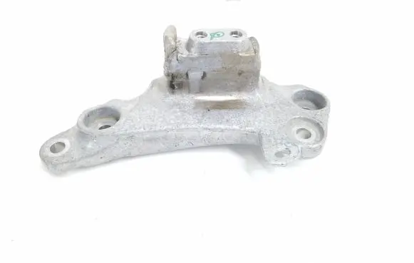 Citroen Berlingo Gearbox mounting bracket 9813721980