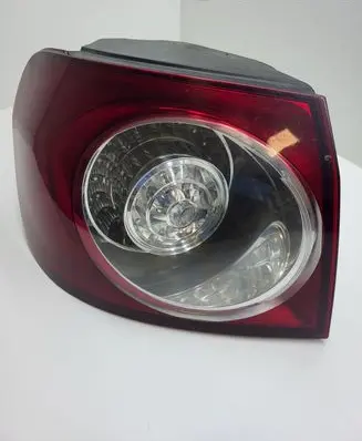 Volkswagen Golf Plus Rear/tail lights 5M0945095K