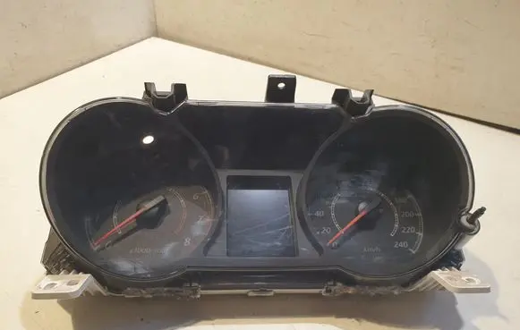 Speedometer (instrument cluster)