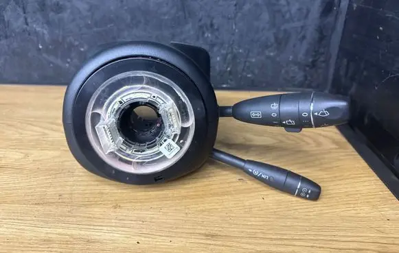 Mercedes-Benz C W204 Wiper turn signal indicator stalk/switch A2045408801