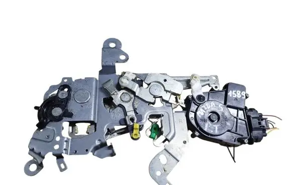 Mazda 5 Rear door lock 