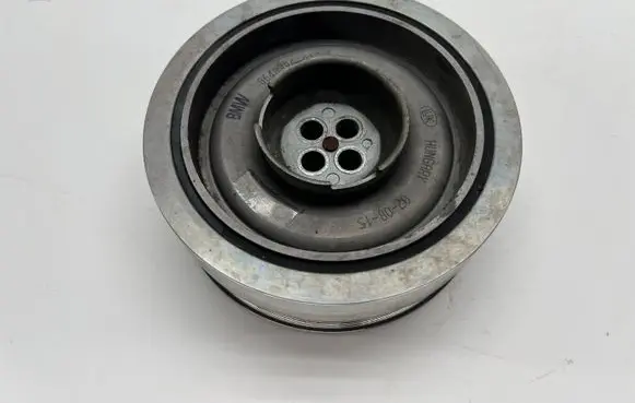 BMW 1 F20 F21 Crankshaft pulley 8648396