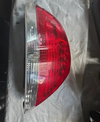 BMW 7 E65 E66 Rear/tail lights 325021L