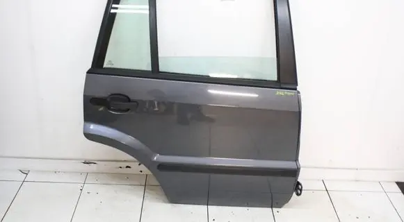Ford Fusion Rear door