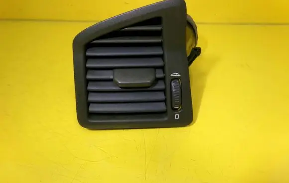 Volvo V70 Dashboard side air vent grill/cover trim 3409373