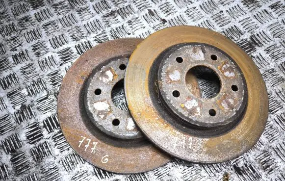 Chrysler Grand Voyager V Rear brake disc
