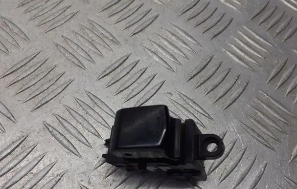 Nissan Note (E11) Electric window control switch 25411EA003