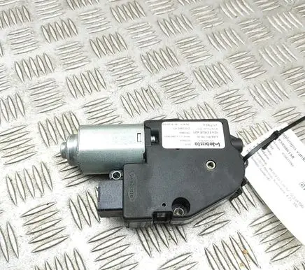 Mercedes-Benz GLS X166 Sunroof motor/actuator A1669069600