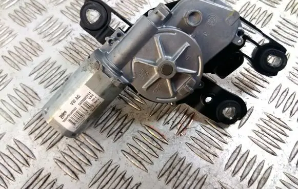 Volkswagen Golf VII Rear window wiper motor 5G0955711